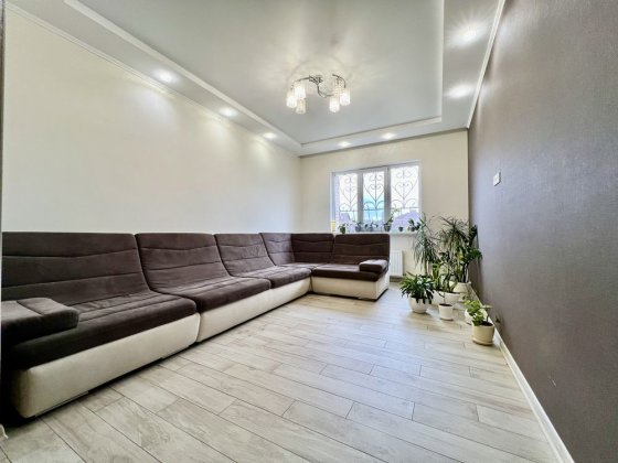 Будинок , новобудова з сучасним ремонтом, євідновлення Сумы