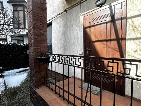 Элитный дом в Херсоне  для семьи на своей земле!!! Центр, р-н Мельниц Херсон