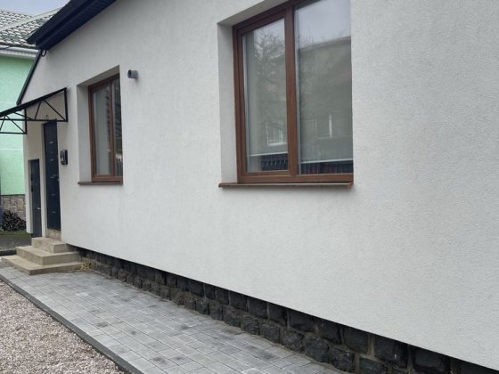 Продам однокімнатний будиночок Ужгород