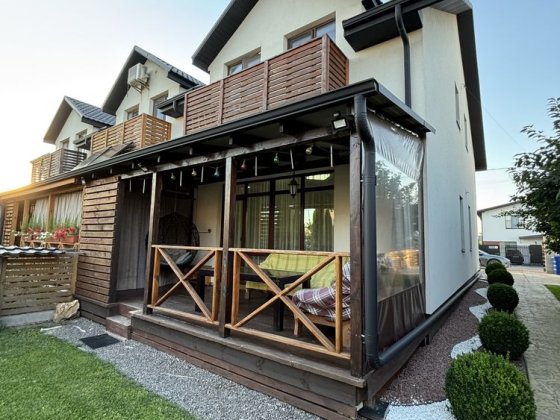 р Новий двоповерховий котедж з каміном, терасою та банею Белая Криница