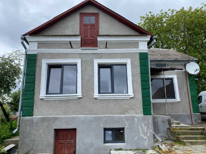 ПРОДАЖ приватного будинку в історичному місті Острог - фото 1