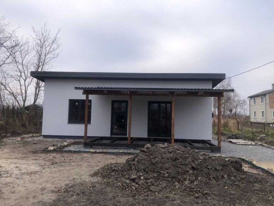 р Будинок, 3 кімнати, 6 соток.Сучасне планування.Приватизована ділянка Новая Украинка