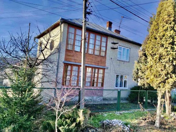 Продається 2-поверховий цегляний будинок. Чортків Чертков