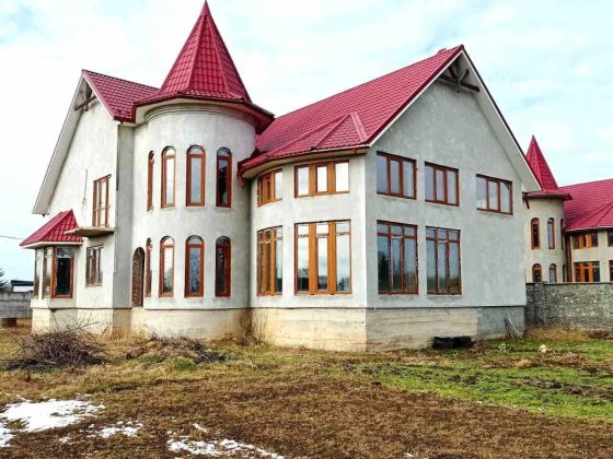 Продається 2-поверховий новозбудований будинок. Чортків Чертков