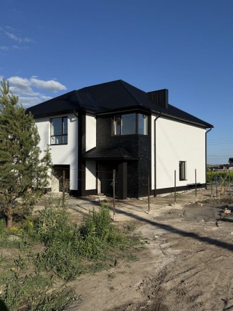 Продам терміново! Котедж на  180 кв плюс мансарда,фундамент 2.20 глиби - фото 1