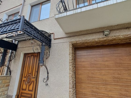 Продається будинок 290м2 та 6 сот с.Байківці Байковцы