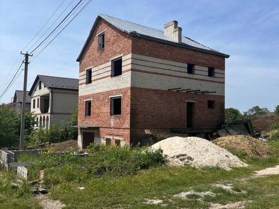 Продаж будинку і земельної ділянки 10соток Гаї Шевченківські Гаи-Шевченковские