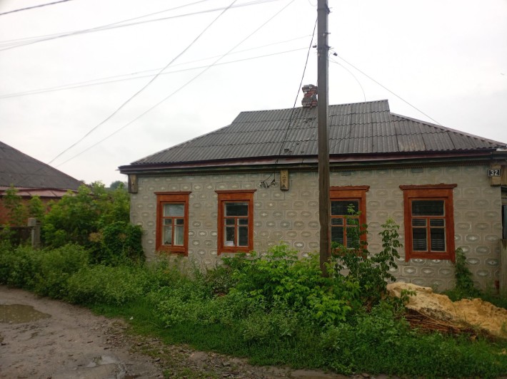 Продам дом Новая Водолага в центре - фото 1