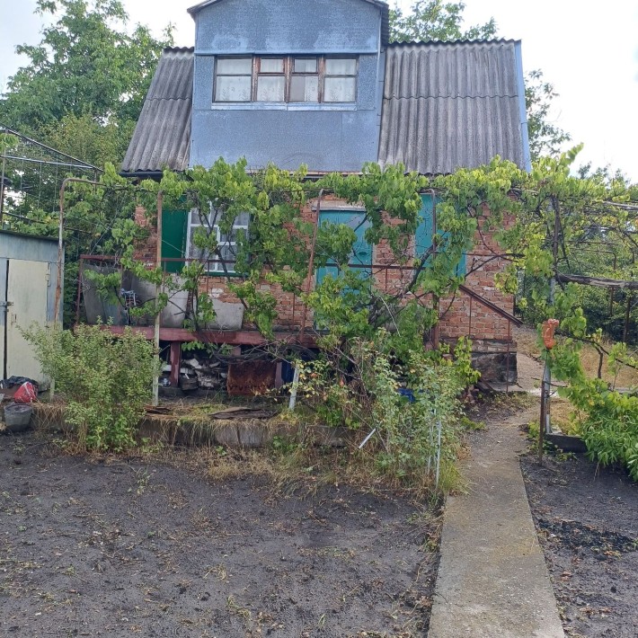 Продаж дачи,район ПМК226,пічне опалення,лічильник день/нічь - фото 1