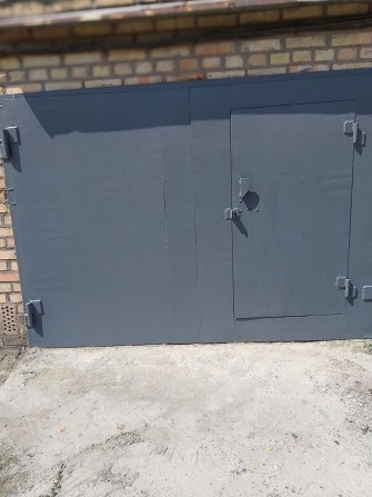 Продам гараж кооператив"Зірка"  біля входу - фото 1