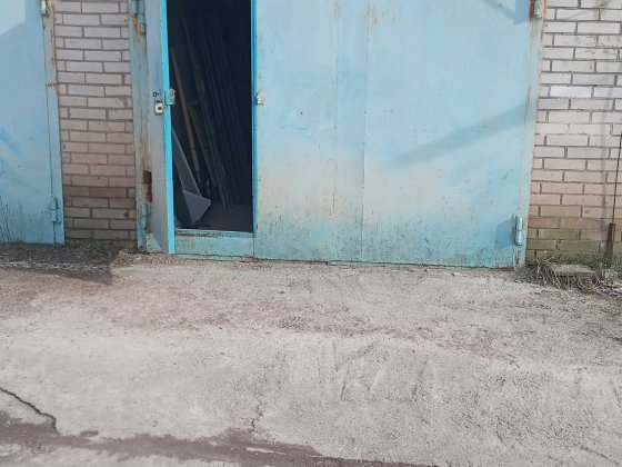Продам кирпічний гараж в районі  Торгмаш в кооперативі  Ялинка Бровары