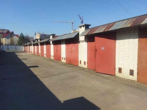 Продам гараж.Вул Гайдамацька 41 А. Ровно