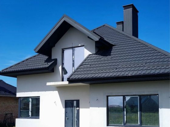 Продаж крутого будинку з ділянкою 10сот,ремонт,всі комунікації. Ровно