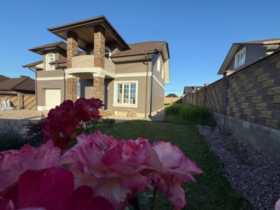 Продаж якісного будинку з ремонтом,гаражем та ділянкою 10 сот. Ровно