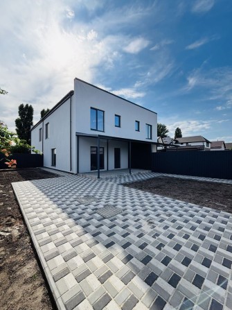 Продаж (1 секції) Таунхауса 110 м² | власна земля 2.5 сотки - фото 1