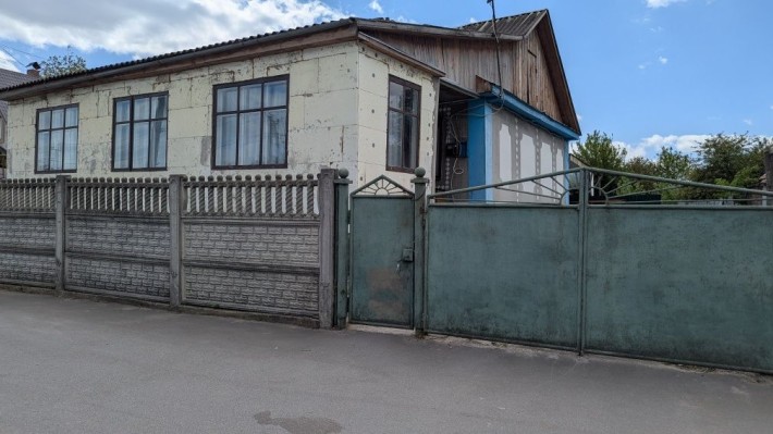 Будинок в центрі міста, біля 2 школи, вулиця Лесі Українки 65 - фото 1