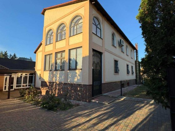 Продаж великого будинку в с.Геронимівка Геронимовка