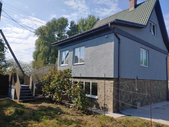 Будинок з виходом до р.Дніпро Коробівка