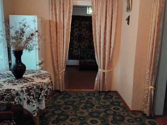 Продаж затишного та доглянутого  домоволодіння  в  центрі  с. Мошни Мошны