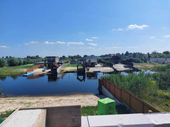 Земельна ділянка з будинком та власним виходом на Дніпро Коробівка