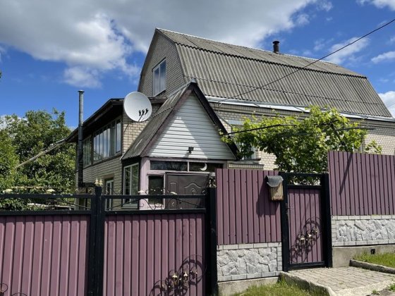 Продам двохповерховий будинок з меблями та технікою Лысянка