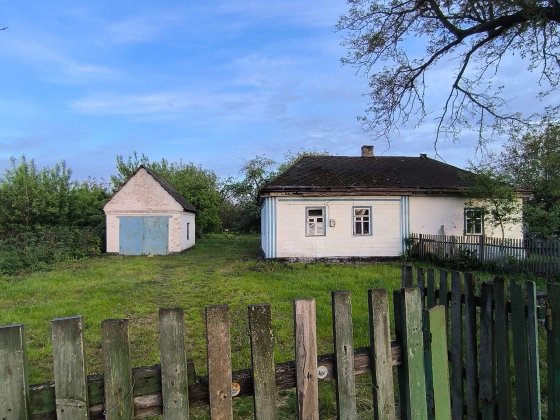 Продається пів будинку м. Христинівка по вул Садова. Христиновка