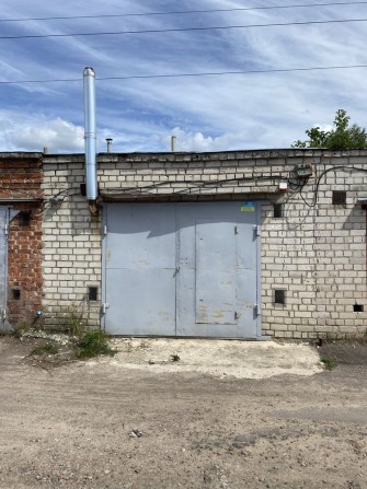 Гараж 27 коопкратив біля входу, широкий - фото 1