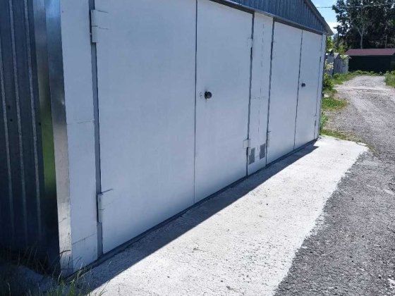 Гараж за парус та покровський (тiльки правий) Днепр