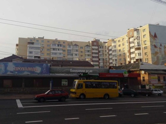 Паркинг в центре Чернігів