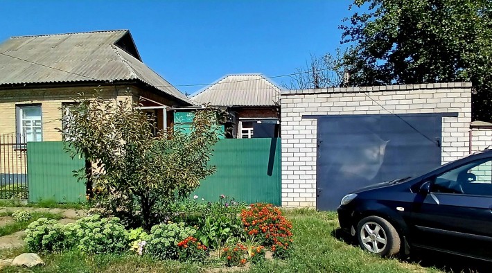 Продаєтся частина будинку в р-ні оптового ринку на Пастерівській - фото 1