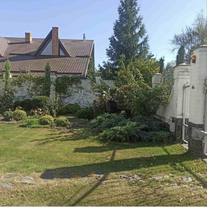 Продається шикарний будинок в найзеленішому районі Черкас - фото 1