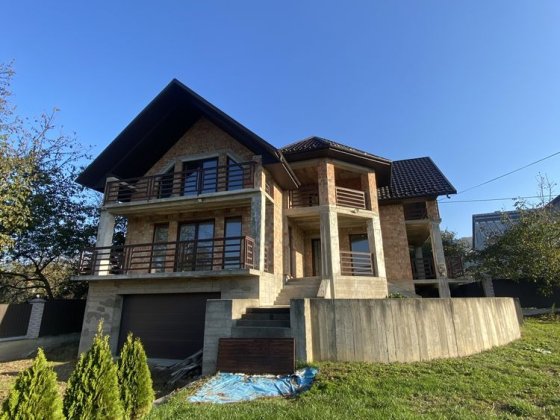 Будинок у Садгорі. Черновцы