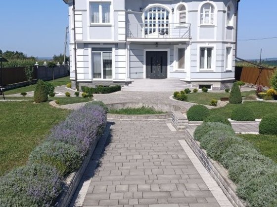 Продається будинок 4км від Кварцу Чернівці