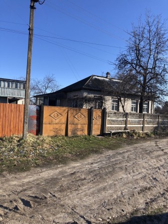 Продам будинок 70км від столиці 15000$ - фото 1