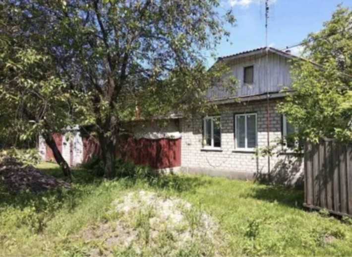 Продам будинок з земельною ділянкою - фото 1