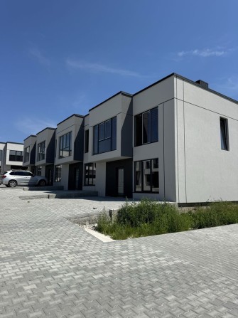 Таунхаус 130м2, боковий таунхас, боковий будиночок 130м2 від власника - фото 1