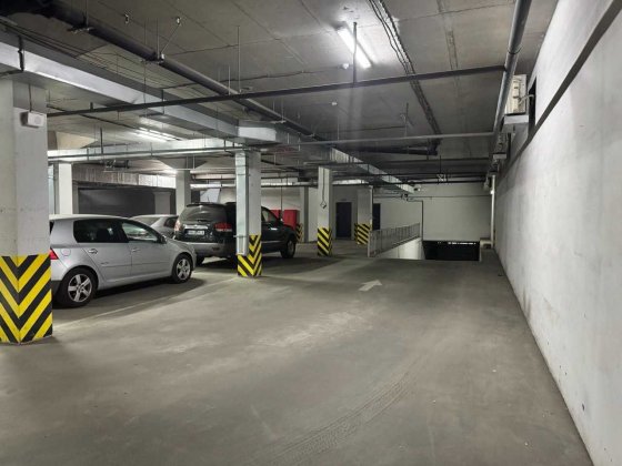 Продам парко место в ЖК Пятый Континент!!! ЛУЧШЕЕ ПРЕДЛОЖЕНИЕ!!! Днепр