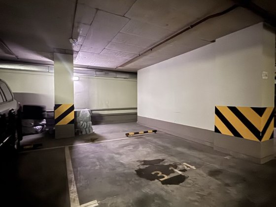 Продаж паркомісця, ЖК Космополітен, Cosmopolitan, Вул. Дегтярівська Київ