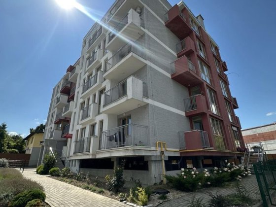 Паркінг по вулиці Скнилівська, 6 Львів