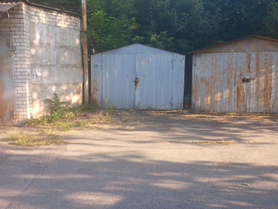 Продам металлический гараж в хорошем месте (район Иванова) Шевч район