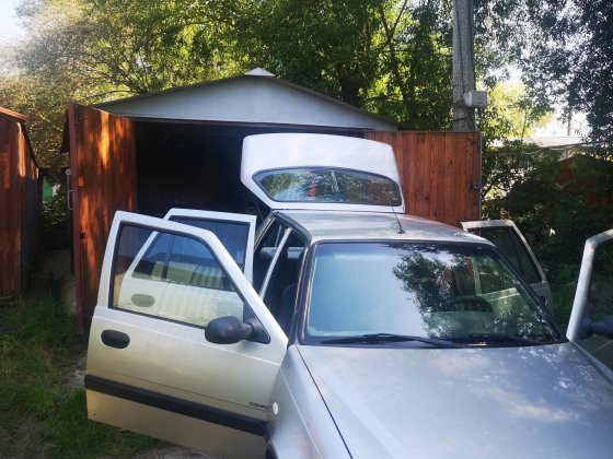 ТЕРМІНОВО! Продаю автомобіль згаражем по вул. Кульпарківській 224. Львов