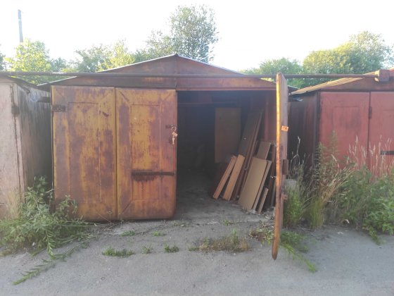 Гараж металевий в кооперативі. Львов