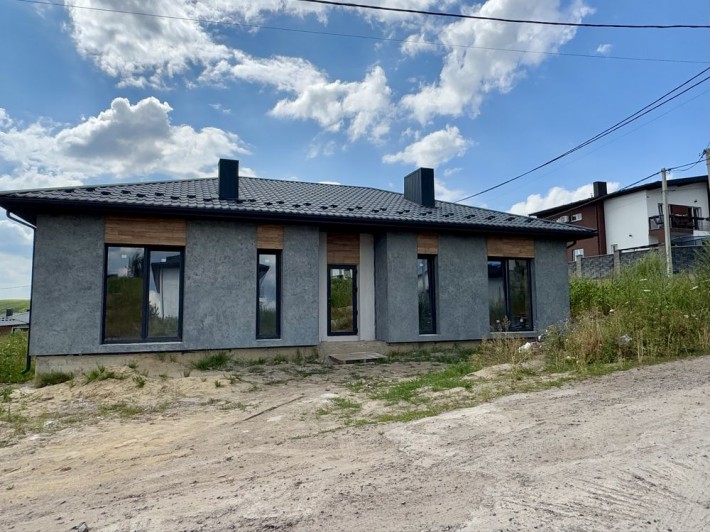 Продам окремий будинок з ділянкою 4,5 сот - фото 1
