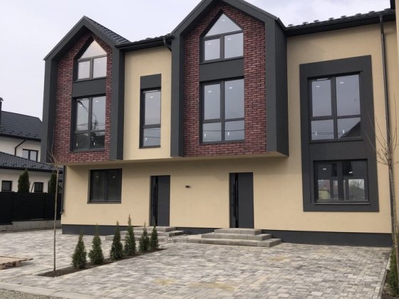 Продається таунхаус вул.Лемківська(р-н Кемпінгу) Чернівці