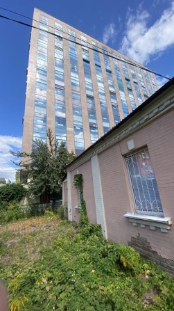 Продажа будинку проспект Лобановського 56-21 - фото 1