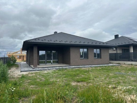 Окремий будинок амкриканка біля Луцького кільця в тихому районі‼️ Рівне