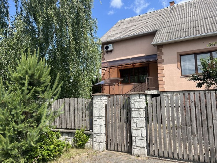Продаж будинку в м. Ужгород - фото 1