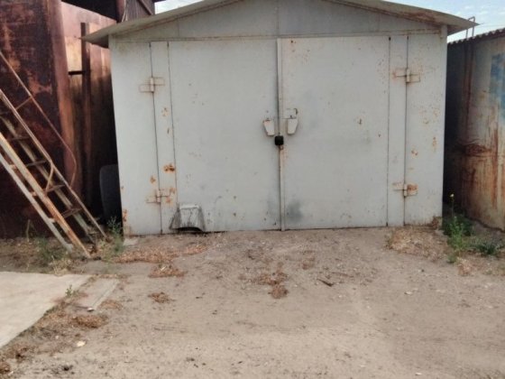 Продам охраняемый гараж.