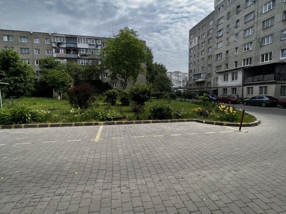 Паркомісце паркінг продаж,оренда Львів
