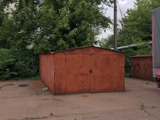 Гараж сб.-разб. 6.30х3.60х2.20(м),  р-н а/п "Жуляны".  Возможна аренда Київ